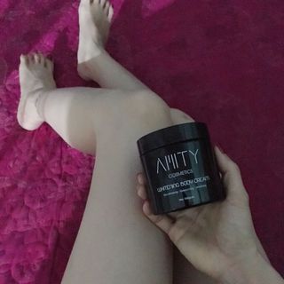 KEM BODY ARBUTIN AMITY