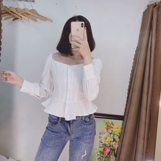 áo peplum tay bồng nút vải