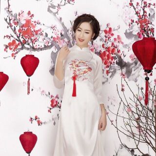 Áo dài cách tân thêu