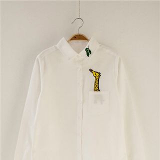 Áo sơmi thêu chú hươu cao cổ