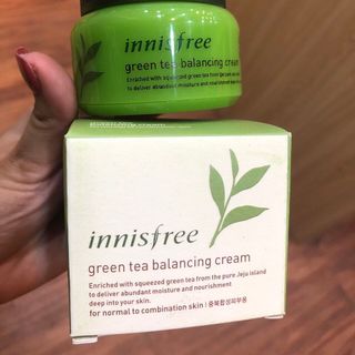 Kem dưỡng da trà xanh 50ml