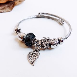 Vòng Charm bạc Thái