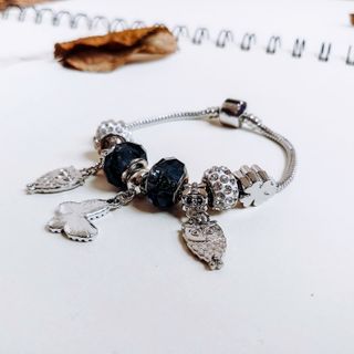 Vòng Charm bạc Thái