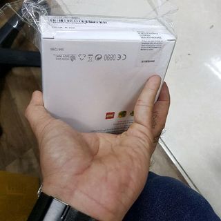 cần bán tab a t285 mới 100 bh hãng 12tháng