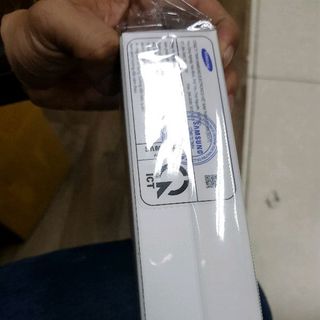 cần bán tab a t285 mới 100 bh hãng 12tháng