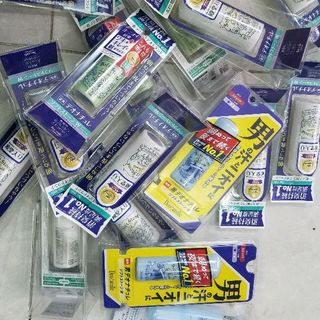 Lăn khử mùi đá khoáng Nhật