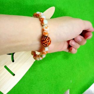 Chuỗi đeo tay phong thủy hạt đá giá sỉ 15k 1 chuỗi