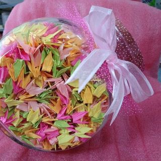 lọ thủy tinh 1000 con hạc giấy giá 540k nguyên hũ bao gồm hạc đã trang trí z a l o 0 9 8 72 1 79 5 2