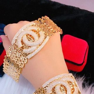 LẮC TAY CHỮ X BẢN LỚN