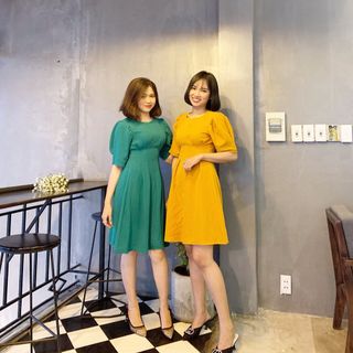 Đầm tay phồng xanh vàng