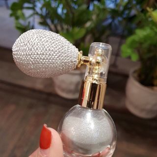 Xịt bắt sáng