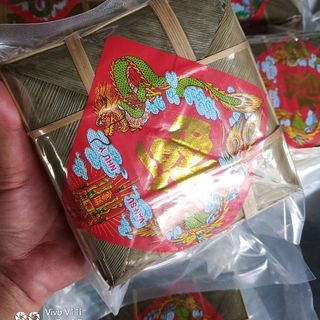 BÁNH CHƯNG HÚT CHÂN KHÔNG