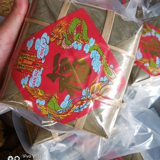 BÁNH CHƯNG HÚT CHÂN KHÔNG