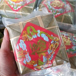 BÁNH CHƯNG HÚT CHÂN KHÔNG