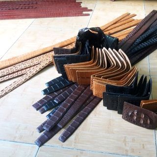 Thắt lưng cá sấu nam