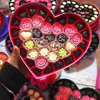 Bán buôn quà 14-2