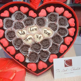 Bán buôn quà 14-2