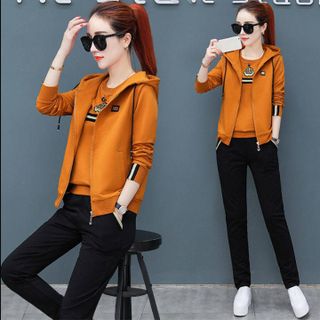 Đồ bộ thể thao thêu vương miện TT265