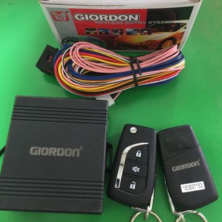 Bộ điều khiển khoá cửa ô tô Giordon