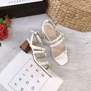 Giày sandal gót trụ 5p dây mảnh trẻ trung