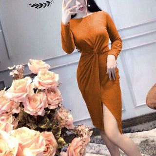 đầm nhún eo