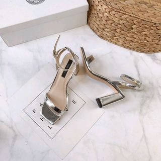 Giày sandal cao 7p dây cài cổ chân