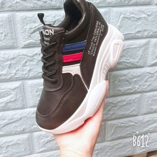 Giày nâng đế nữ