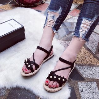 Giày sandal hoa châu