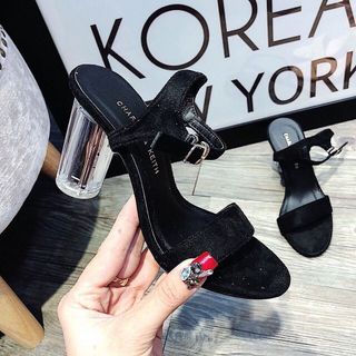 Giày sandal gót vuông trong