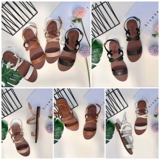 Giày sandal xẹp cá tính
