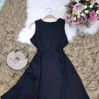 đầm xòe đính hạt châu