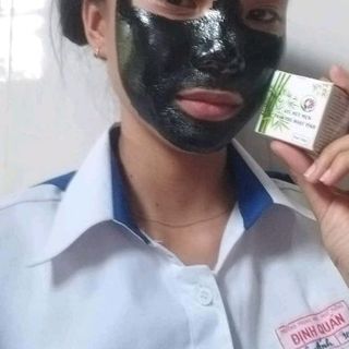 lột mụn than tre