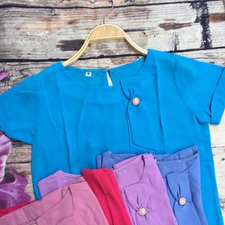 Áo kiểu còn size S thanh lý