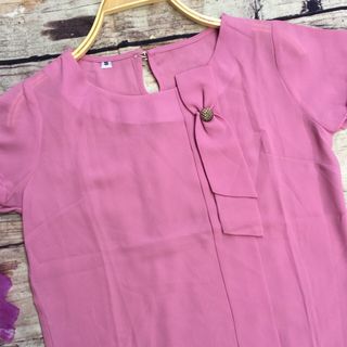 Áo kiểu còn size S thanh lý