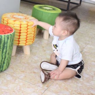 Ghế đôn hoa quả bọc nỉ chân gỗ tiện lợi cho gia đình