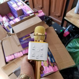 MIC KARAOKE BLUETOOTH Q7 THẦN THÁNH