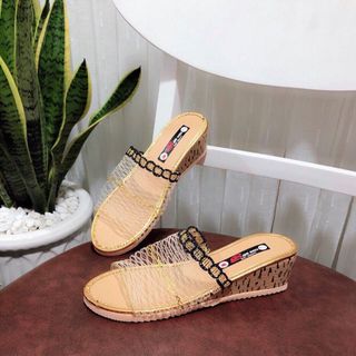 Dép xuồng lưới