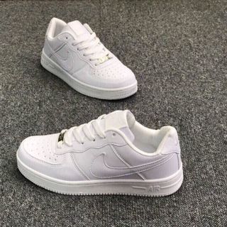 Giày thể thao Airforce