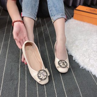 Giày bup bê
