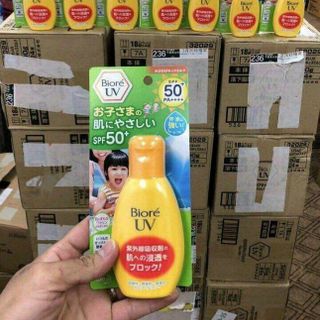 kem chống nắng BiORE cho bé yêu