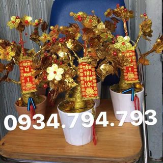 CÂY CÀNH VÀNG LÁ NGỌC CÓ ĐÈN CHẬU SỨ SIZE TRUNG PHK HOA LÁ NGẪU NHIỆN KÈM LIỄNG TREO