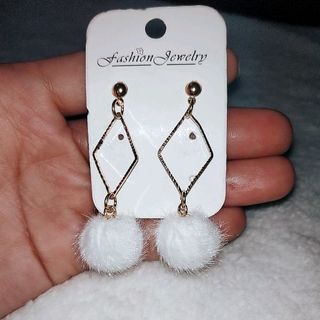 bông tai thoi cục bông dễ thương mạ bạc S925