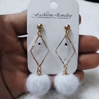 bông tai thoi cục bông dễ thương mạ bạc S925