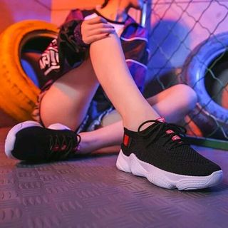 giày thể thao nữ hàng QC
