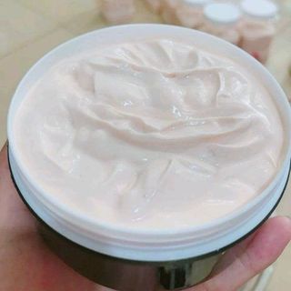 kem body dưỡng và làm trắng da