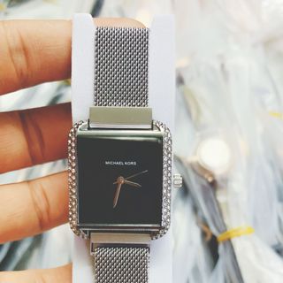 Micheel korss lưới
