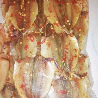 Cá khô chỉ tẩm