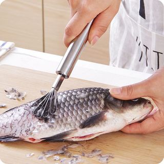 dụng cụ đánh vẩy cá giá sỉ