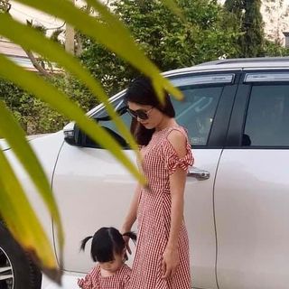 Sỉ đầm mẹ và bé kẻ sọc caro đỏ