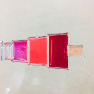 Son Dưỡng Môi -Hương Trái Cây- Màu Tự Nhiên 1 hộp/24 son